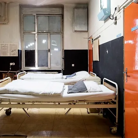 Franz Kafka Spital Hostel *